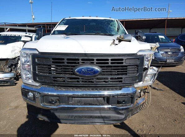 1FTBF2BA4RED09527 2024 FORD F-250 Белый Вид задней части салона