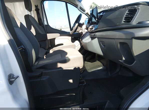 1FTBW2Y87PKB55141 2023 FORD TRANSIT-350 Белый Вид салона спереди