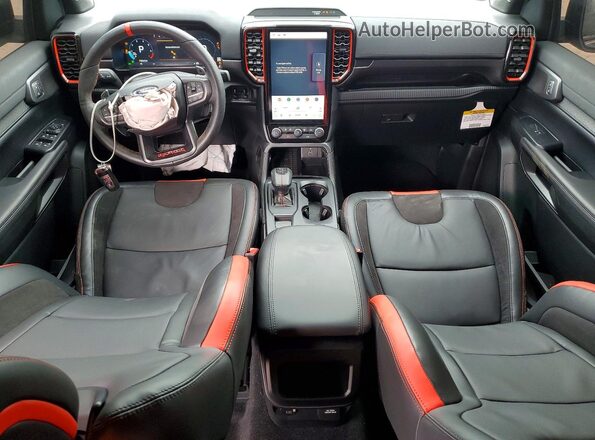 1FTER4LR0SLE43926 2025 FORD RANG Черный Вид панели приборов