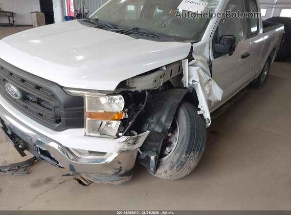 1FTEX1CB0NKF21588 2022 FORD F150 Белый Вид спереди