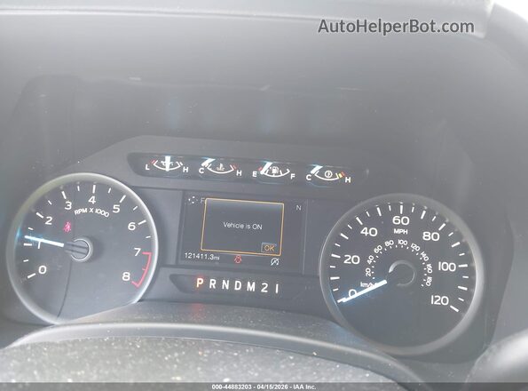 1FTEX1EB7JKF40646 2018 FORD F150 Gray Widok tylnych siedzeń