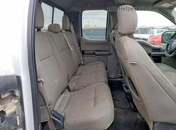 1FTEX1EB8JKC97705 2018 FORD F150 Белый Вид задних сидений