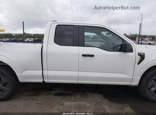 1FTEX2KP4SKE75701 2025 FORD F150 White Панорамний вид салону 360°