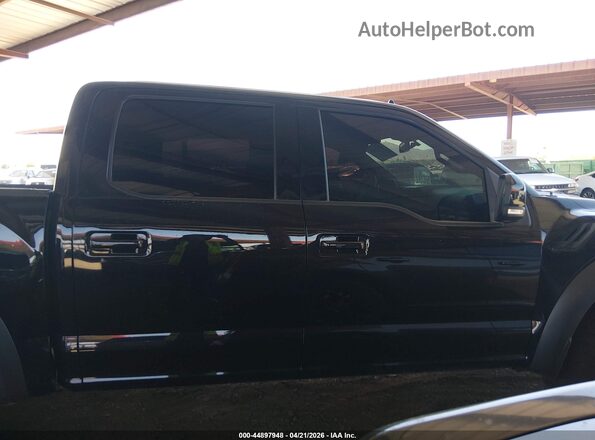 1FTFW1RG2KFC46773 2019 FORD F150 Black Widok wnętrza z tyłu
