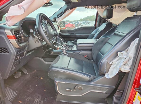 1FTFW1RG7NFB79527 2022 FORD F150 Красный Вид салона спереди