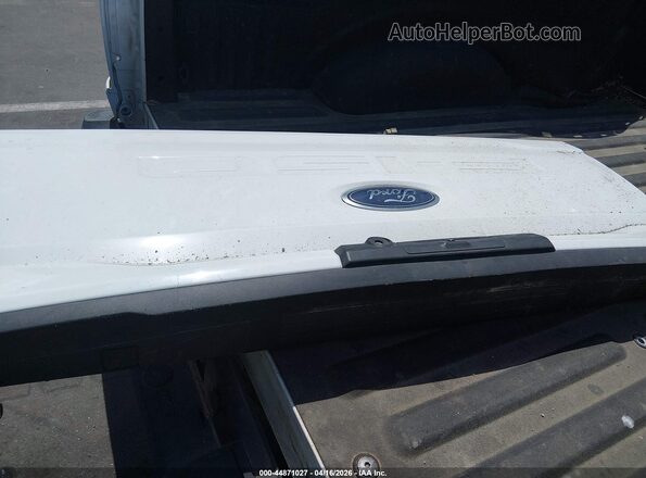1FTMF1CB2NKD52947 2022 FORD F150 White Widok zestawu wskaźników