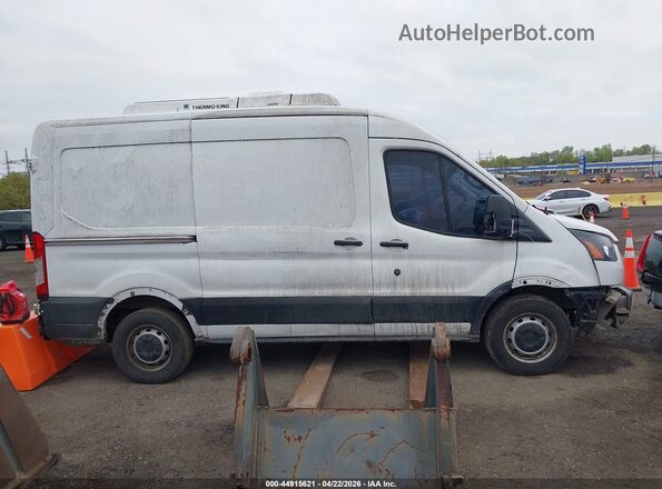 1FTYR1CM8HKA44308 2017 FORD TRANSIT-250 White უკანა სალონის ხედი