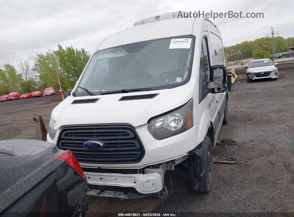 1FTYR1CM8HKA44308 2017 FORD TRANSIT-250 White ხელსაწყოთა პანელის ხედი