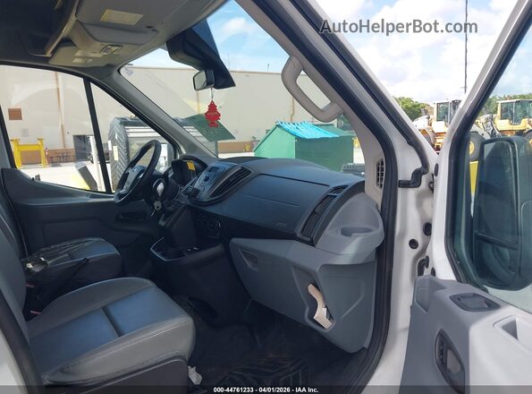 1FTYR2CG0GKA81979 2016 FORD TRANSIT-250 White წინა სალონის ხედი