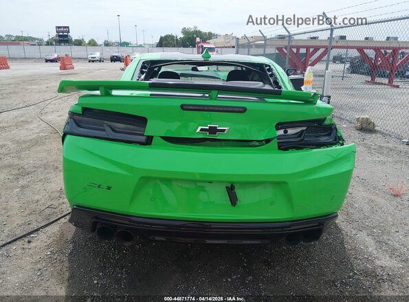1G1FJ1R6XH0205849 2017 CHEVROLET CAMARO Зеленый 