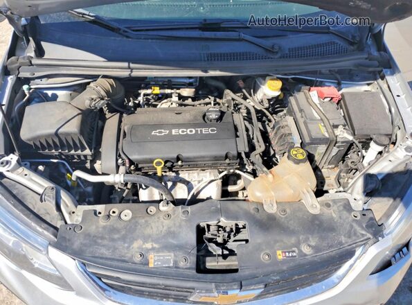 1G1JB5SH5J4133080 2018 CHEVROLET SONIC Серебряный Вид задней части салона