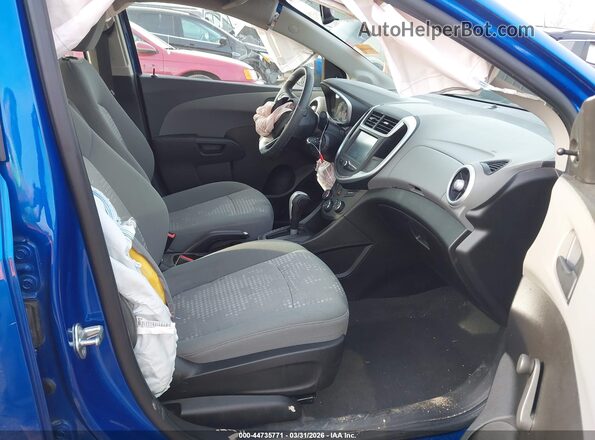1G1JB5SH6H4149167 2017 CHEVROLET SONIC Синий Вид салона спереди