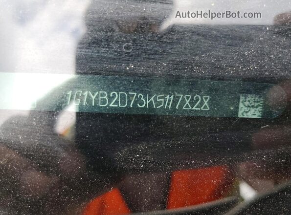 1G1YB2D73K5117828 2019 CHEVROLET CORVETTE Белый Вид подкапотного пространства