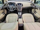2017 Buick Verano Sport Touring Желто-коричневый vin: 1G4PR5SK3H4102425