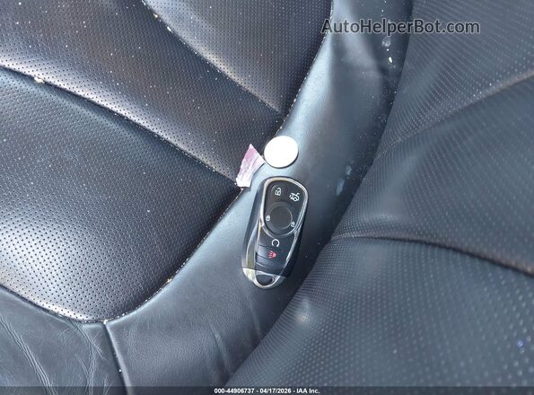 1G4ZP5SS4JU144302 2018 BUICK LACROSSE Белый Вид панели приборов