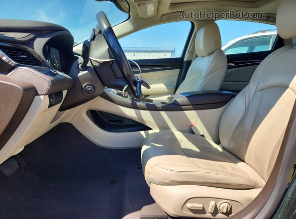 1G4ZP5SSXHU138207 2017 BUICK LACROSSE Зеленый Вид салона спереди