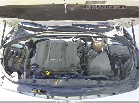 1G4ZR5SS2JU138623 2018 BUICK LACROSSE Белый Вид сзади