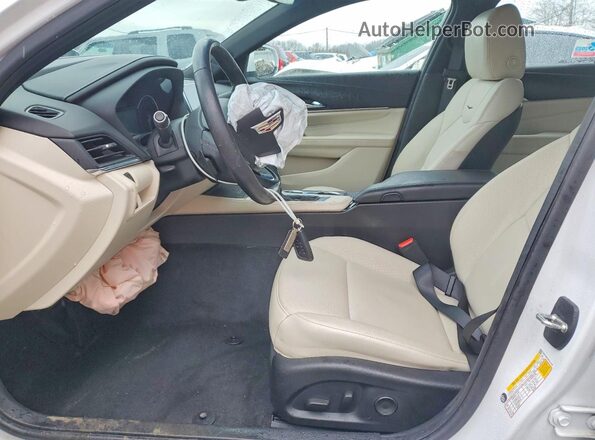 1G6DF5RK2P0121238 2023 CADILLAC CT4 White Вид салону спереду