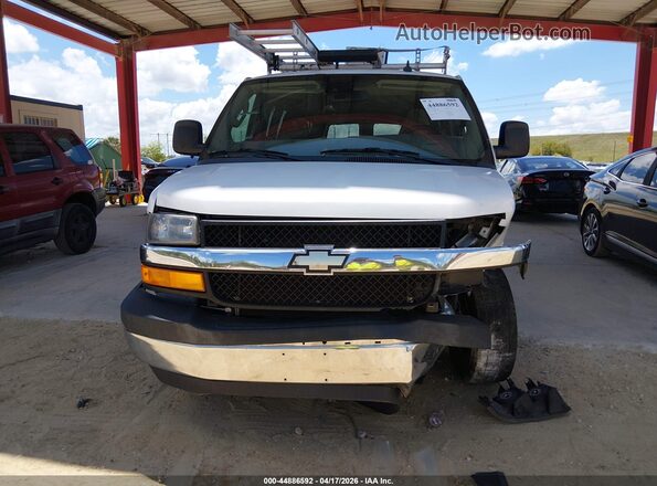 1GAZGPFP4K1145998 2019 CHEVROLET EXPRESS White Widok zestawu wskaźników