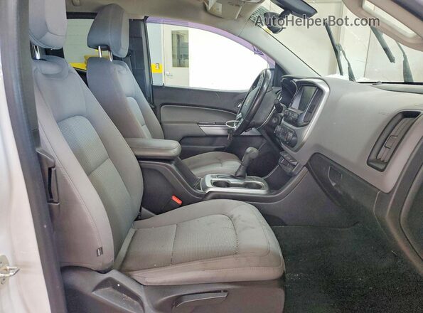 1GCHSCEN9J1118059 2018 CHEVROLET COLORADO Белый Вид салона спереди