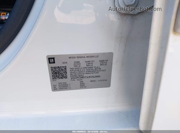 1GCPCREC1JF212451 2018 CHEVROLET SILVERADO Белый Вид подкапотного пространства