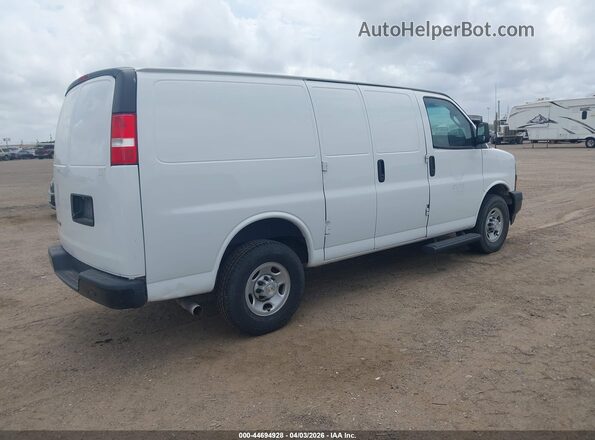 1GCWGAFP1P1112438 2023 CHEVROLET EXPRESS White Trasero derecho