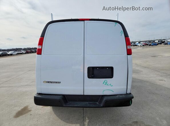 1GCWGAFP4S1209593 2025 CHEVROLET EXPRESS White Widok z tyłu