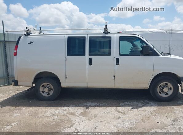 1GCWGAFP7K1282277 2019 CHEVROLET EXPRESS White Rear interior view