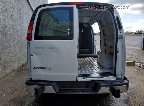 1GCWGAFP9S1195285 2025 CHEVROLET EXPRESS Белый Вид сзади