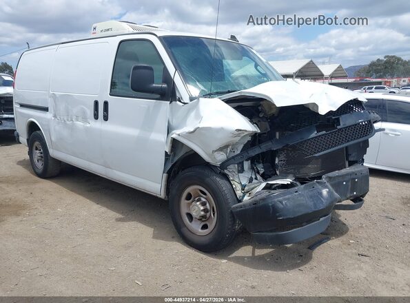 1GCZGGFP0M1304705 2021 CHEVROLET EXPRESS White Przód prawy