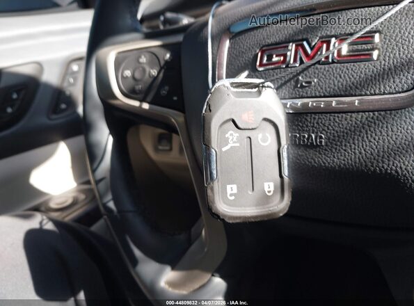 1GKKNXLS6PZ169692 2023 GMC ACADIA Белый Вид панели приборов