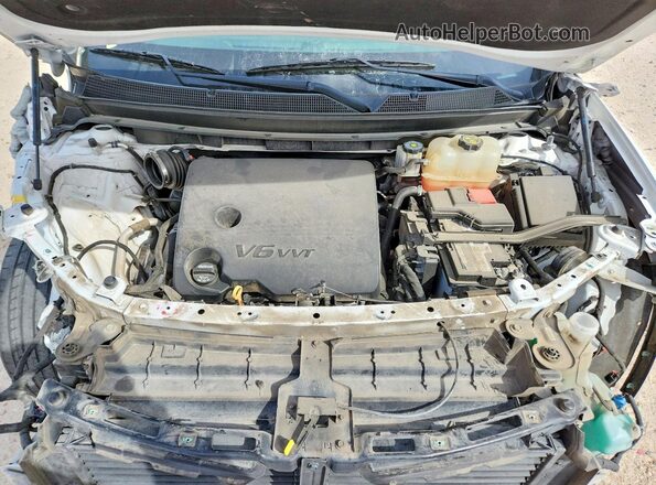 1GNERGKW3KJ272892 2019 CHEVROLET TRAVERSE Белый Вид подкапотного пространства
