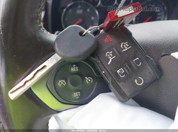 1GNSCHKC7GR100017 2016 CHEVROLET SUBURBAN Белый Вид панели приборов