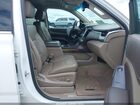 2016 Chevrolet Suburban Lt Белый vin: 1GNSCHKC7GR100017