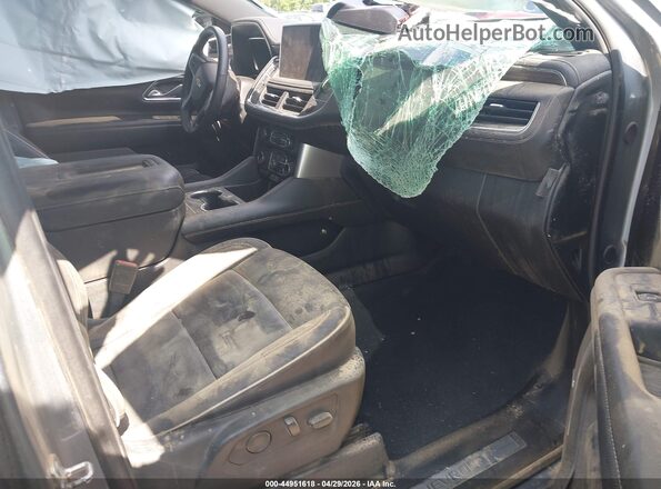 1GNSCSKD9RR237212 2024 CHEVROLET TAHOE Серебряный Вид салона спереди