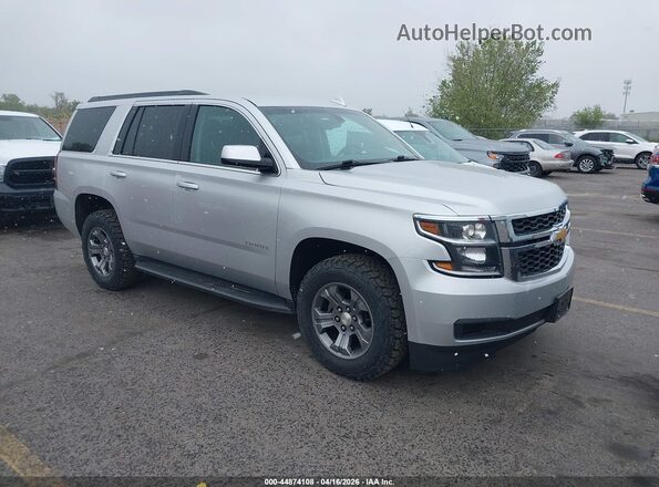 1GNSKAEC7JR296876 2018 CHEVROLET TAHOE Silver Przód prawy