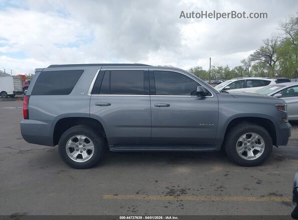 1GNSKBKC8JR233506 2018 CHEVROLET TAHOE Gray Vista interior trasera