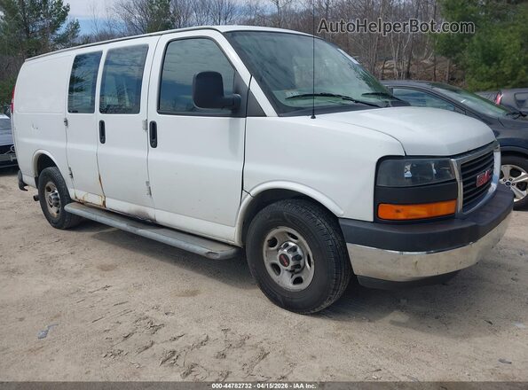 1GTW7AFF0H1908641 2017 GMC SAVANA 2500 White Delantero derecho