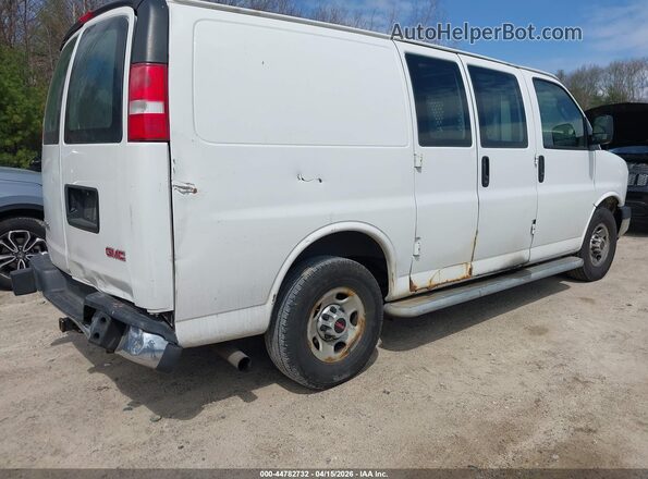 1GTW7AFF0H1908641 2017 GMC SAVANA 2500 White Trasero derecho