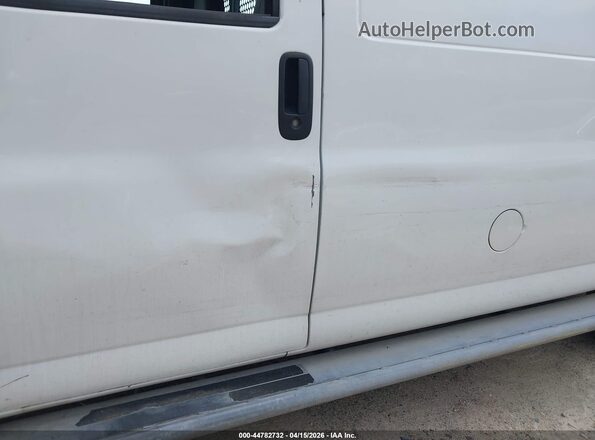 1GTW7AFF0H1908641 2017 GMC SAVANA 2500 White Vista frontal