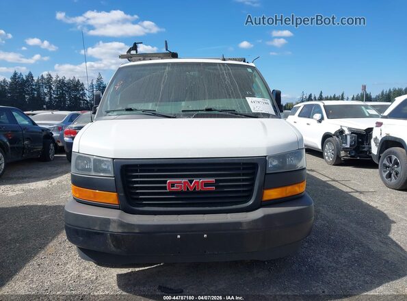 1GTW7AFP3K1154134 2019 GMC SAVANA 2500 White Widok wnętrza z tyłu