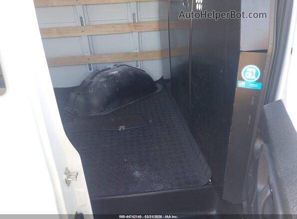 1GTW7AFP3R1240084 2024 GMC SAVANA CARGO Белый Вид наклейки с VIN-кодом