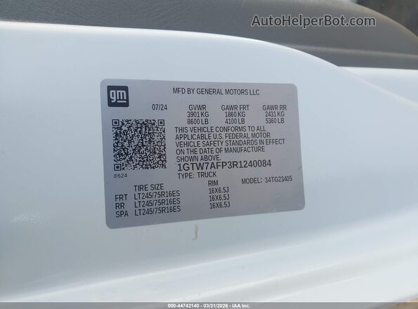 1GTW7AFP3R1240084 2024 GMC SAVANA CARGO Белый Вид подкапотного пространства