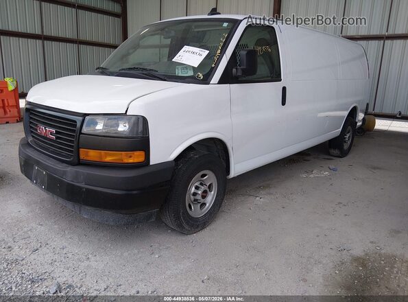 1GTW7BFP0P1134498 2023 GMC SAVANA CARGO Белый Передняя левая четверть