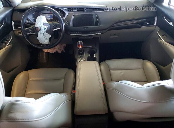 1GYFZDR43LF028867 2020 CADILLAC XT4 Белый Вид панели приборов