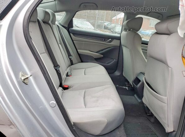 1HGCV1F16KA028274 2019 HONDA ACCORD Серебряный Вид задних сидений