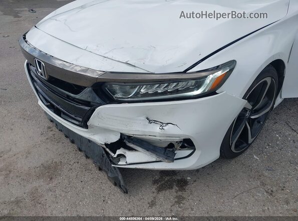 1HGCV1F39JA169162 2018 HONDA ACCORD Белый Вид спереди
