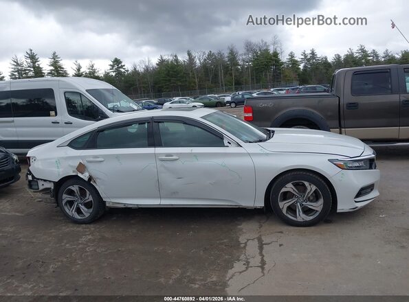 1HGCV1F46KA111536 2019 HONDA ACCORD White Vista interior de 360 grados