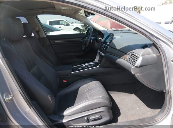 1HGCV3F9XKA004867 2019 HONDA ACCORD HYBRID Silver წინა სალონის ხედი