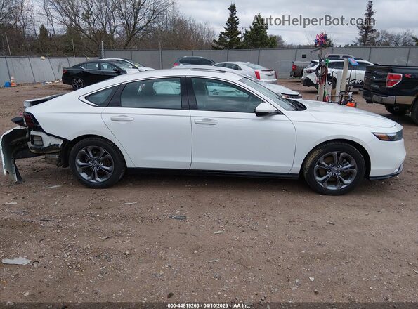 1HGCY2F68RA005663 2024 HONDA ACCORD HYBRID Белый Вид задней части салона